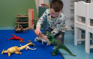 Dinosaurussen komen tot leven bij peuteropvang - Up Kinderopvang aan Dr Poelslaan in Rijswijk