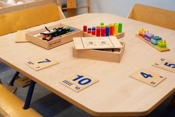 Spelend leren bij peuteropvang - Up Kinderopvang aan Böttgerwater - Den Haag Ypenburg
