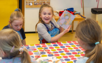 Trots op je werk bij buitenschoolse opvang - Up Kinderopvang aan Laan van Hoornwijck In den Haag Ypenburg