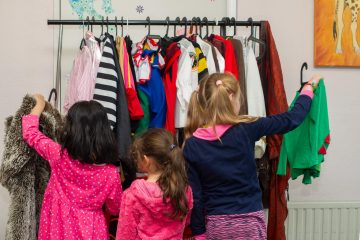 Verkleden en toneelspelen bij buitenschoolse opvang - Up Kinderopvang aan de Derde Werelddreef in Delft