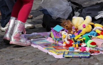 Koningsdag met je kind naar de vrijmarkt