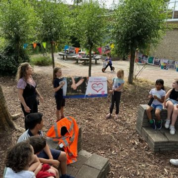 Kinderen van Up Kinderopvang hebben geld ingezameld voor Het Vergeten Kind