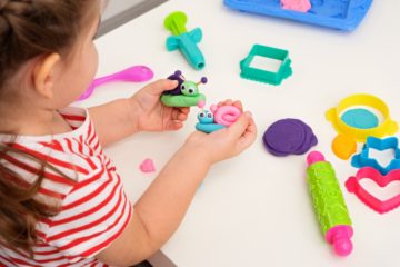 Vanaf welke leeftijd kun je kleien met jonge kinderen?